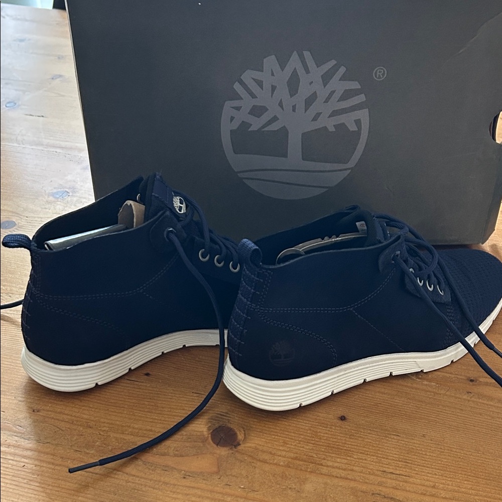 Timberland Women’s Navy Blue Chukka Boots